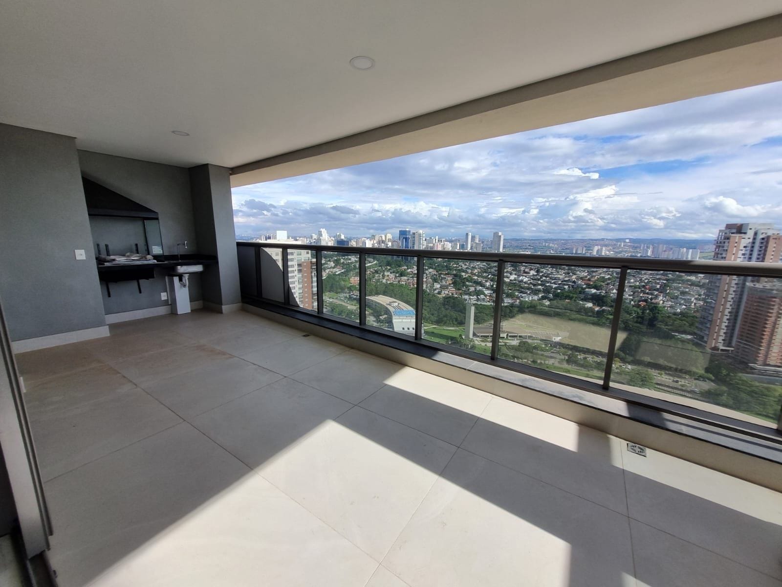 Apartamento em Alphaville Empresarial — foto 3