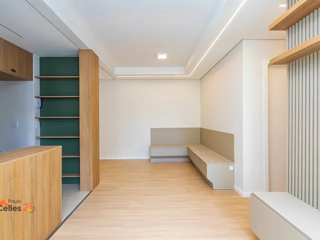 Apartamento 3 quartos e 2 banheiros, para alugar, no bairro Água Verde em Curitiba