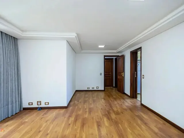 Apartamento 3 quartos e 2 banheiros, para alugar, no bairro Alto da Glória em Curitiba