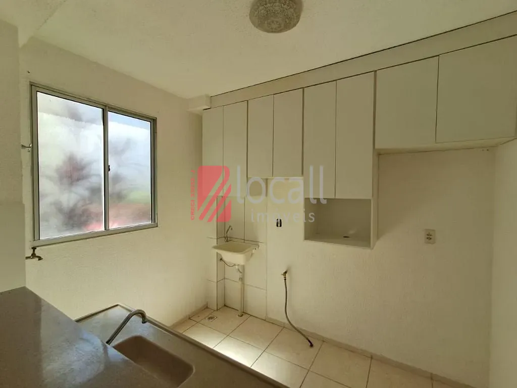 Apartamento com 2 quartos para aluguel, 50m² — foto 4 de 10
