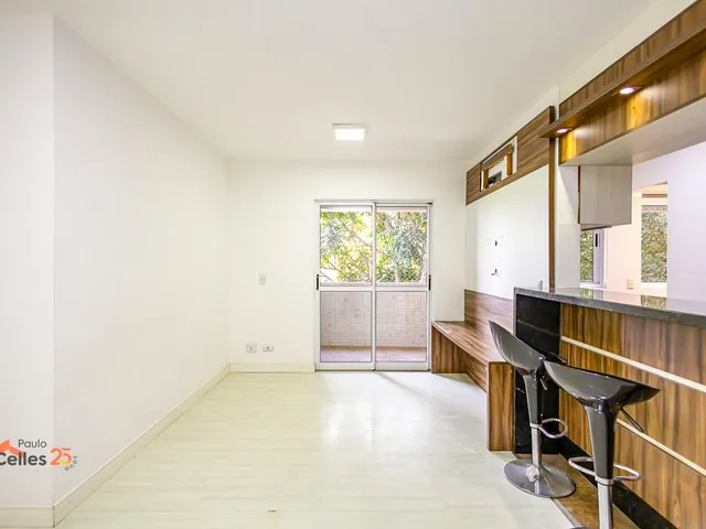 Apartamento 3 quartos e 3 banheiros, para alugar, no bairro Santa Felicidade em Curitiba