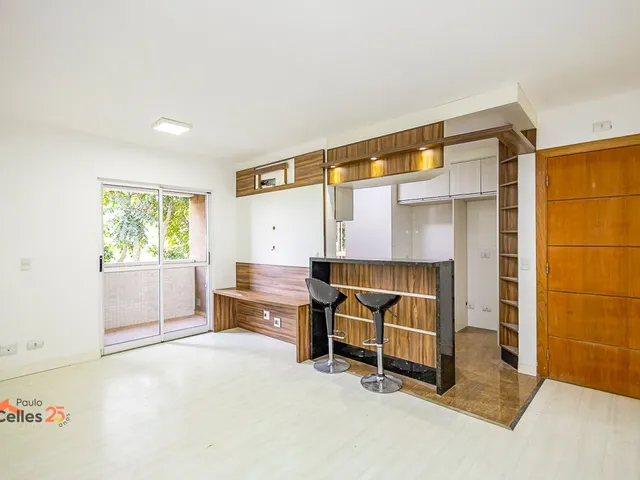 Apartamento 3 quartos e 3 banheiros, para alugar, no bairro Santa Felicidade em Curitiba