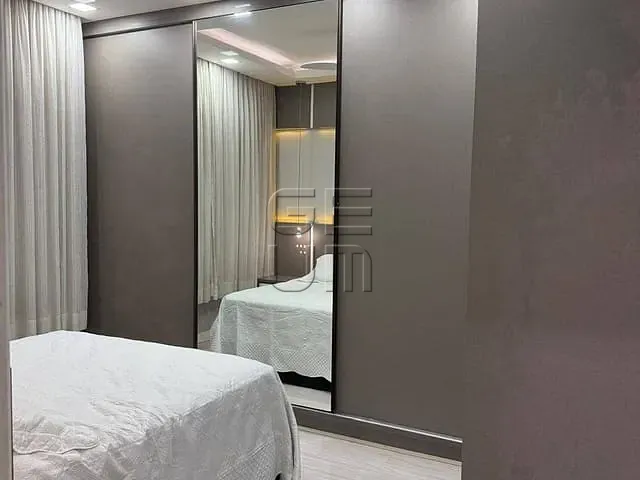 Apartamento 4 quartos e 2 banheiros, à venda, no bairro Centro em Londrina