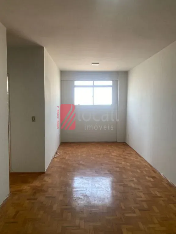 Apartamento com 2 quartos para aluguel, 70m² — foto 8 de 10