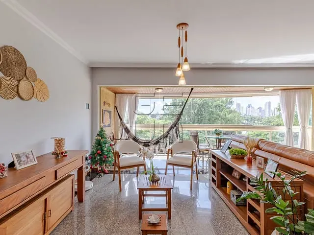 Apartamento 3 quartos e 5 banheiros, à venda, no bairro Vila Fujita em Londrina