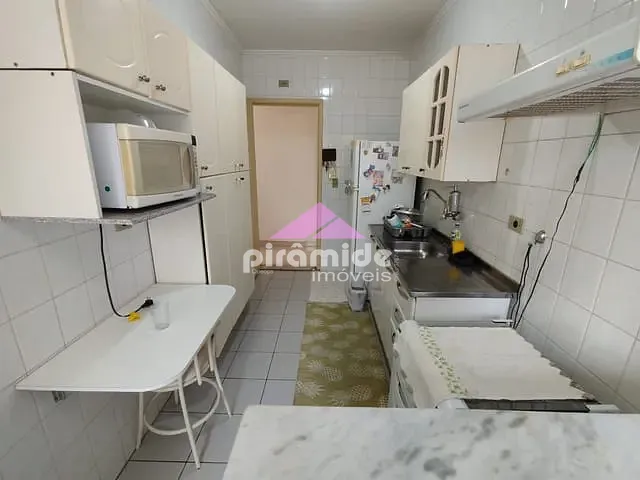 Apartamento com 64m² 3 quartos e 1 banheiro, à venda, no bairro Parque Industrial em São José dos Campos