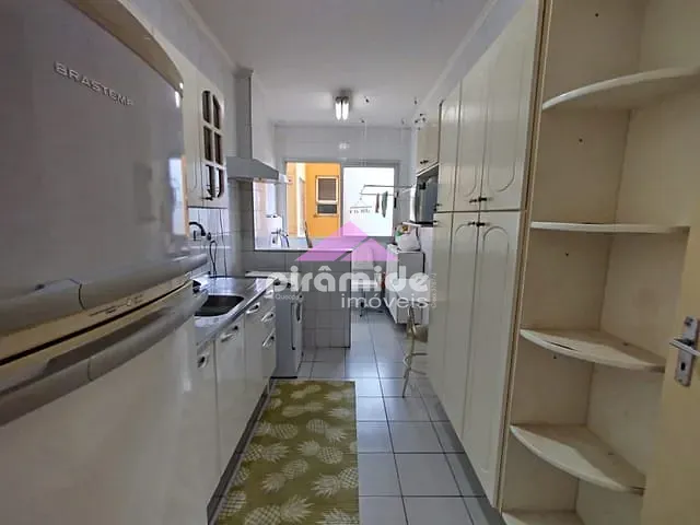 Apartamento com 64m² 3 quartos e 1 banheiro, à venda, no bairro Parque Industrial em São José dos Campos