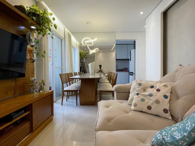 Apartamento 2 quartos c/ suíte sala com varanda