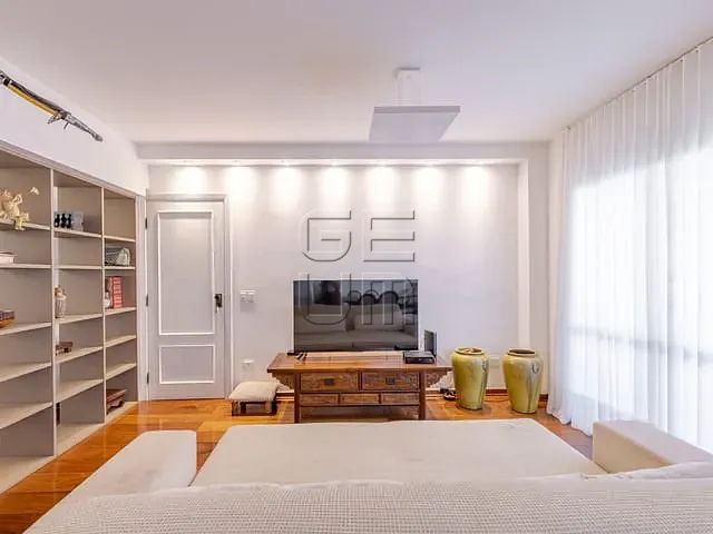 Apartamento com 320m² 3 quartos e 3 banheiros, à venda, no bairro Centro em Londrina