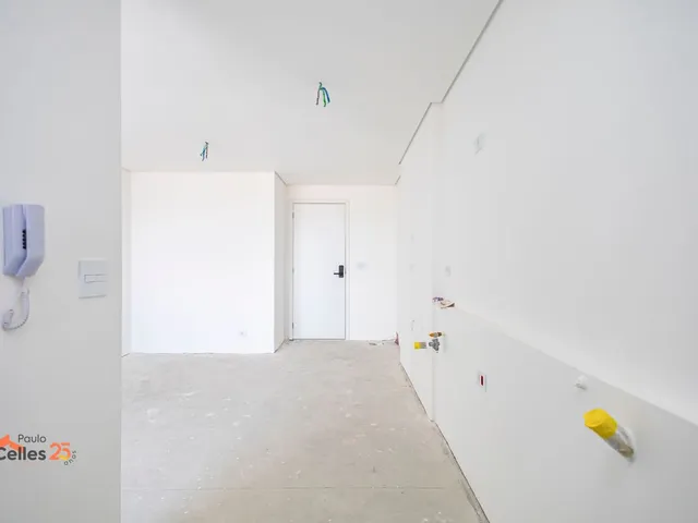 Apartamento 3 quartos e 2 banheiros, à venda, no bairro Cristo Rei em Curitiba