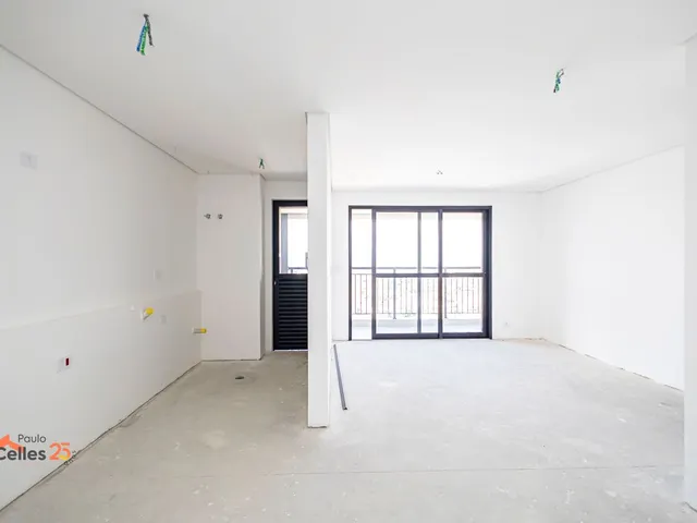 Apartamento 3 quartos e 2 banheiros, à venda, no bairro Cristo Rei em Curitiba