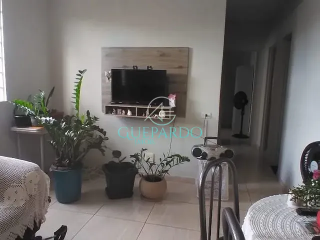 Apartamento com 101m² 3 quartos e 1 banheiro, à venda, no bairro Jardim das Américas em Londrina