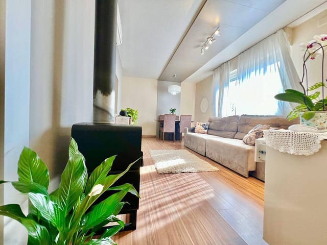 Apartamento 3 quartos e 2 banheiros, à venda, no bairro Centro em Pelotas