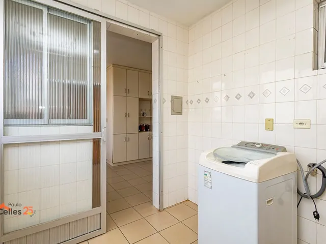 Apartamento 3 quartos e 3 banheiros, à venda, no bairro Mercês em Curitiba