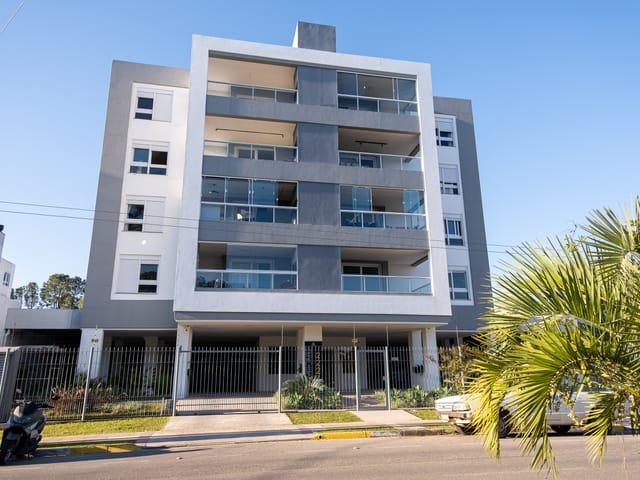 Apartamento 3 quartos e 2 banheiros, à venda ou para alugar, no bairro Três Vendas em Pelotas