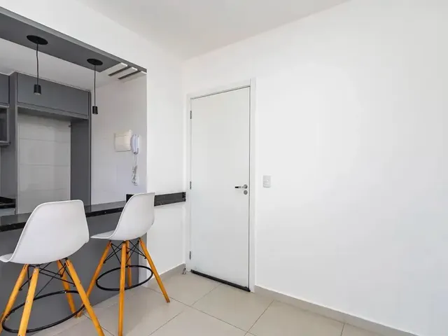 Apartamento 1 quarto e 1 banheiro, para alugar, no bairro Portão em Curitiba