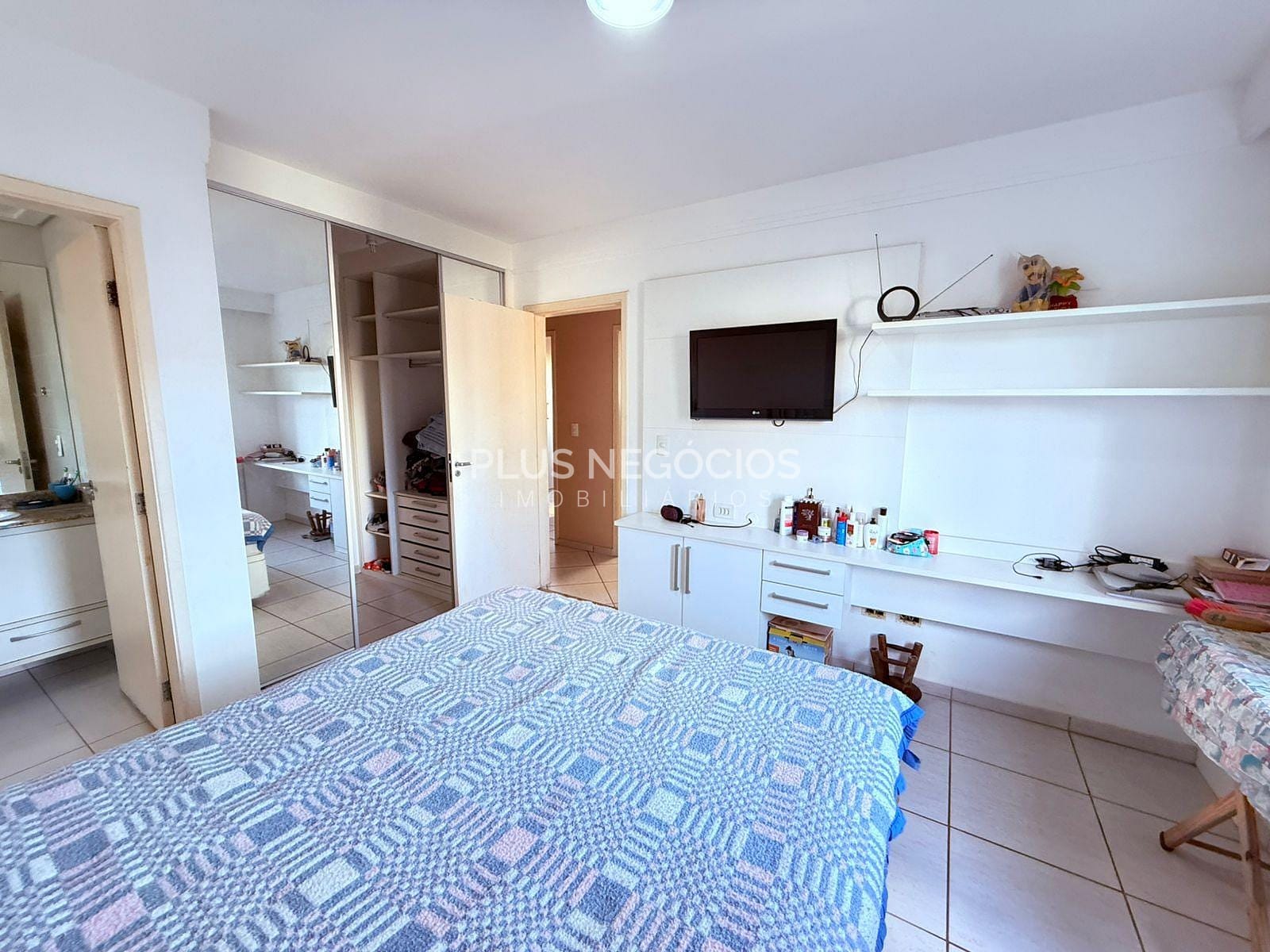 Apartamento à venda com 3 quartos, 96m² - Foto 16