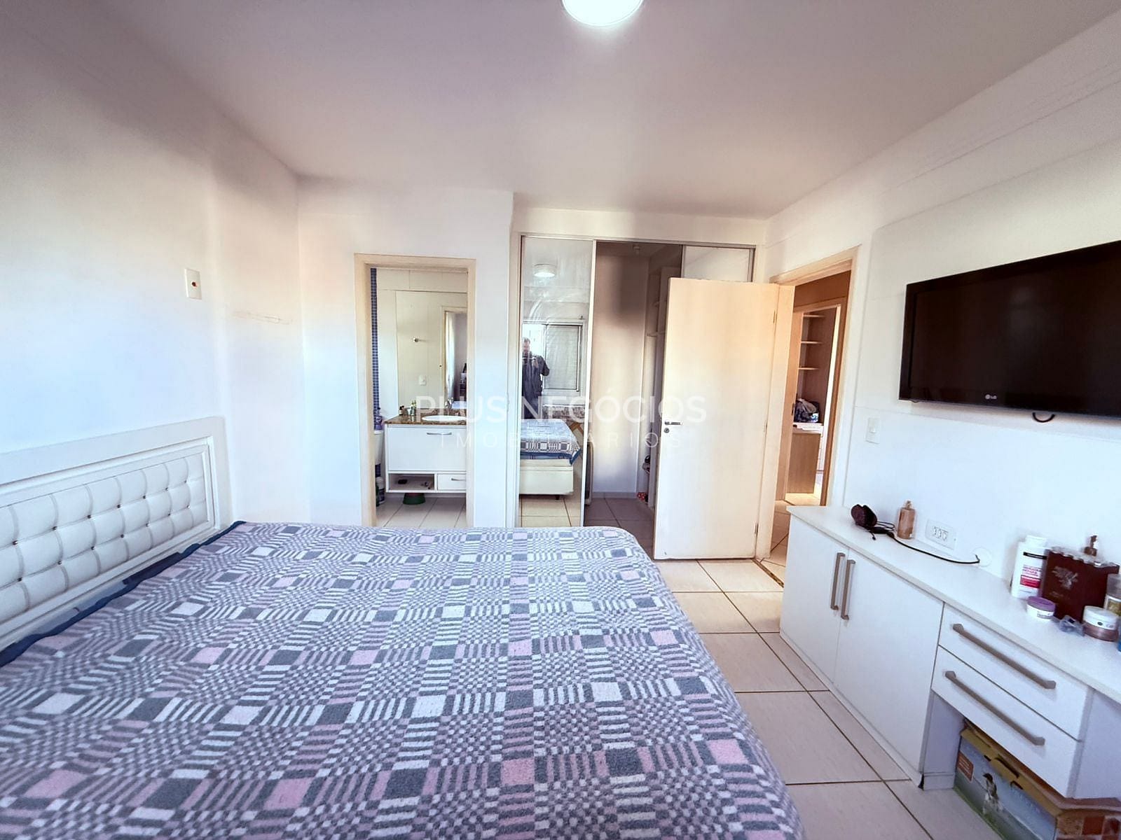 Apartamento à venda com 3 quartos, 96m² - Foto 22