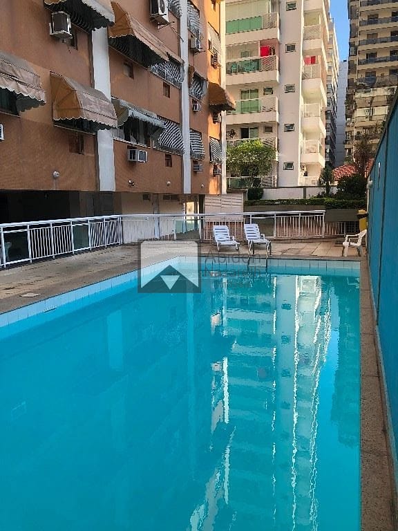 Apartamento à venda com 2 quartos, 80m² - Foto 22