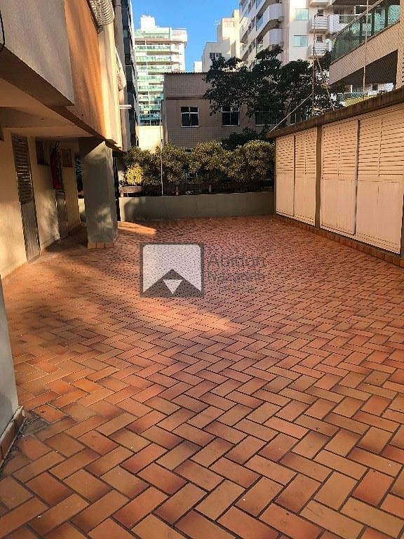 Apartamento à venda com 2 quartos, 80m² - Foto 30