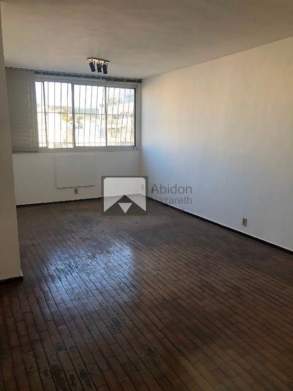 Apartamento à venda com 2 quartos, 80m² - Foto 1