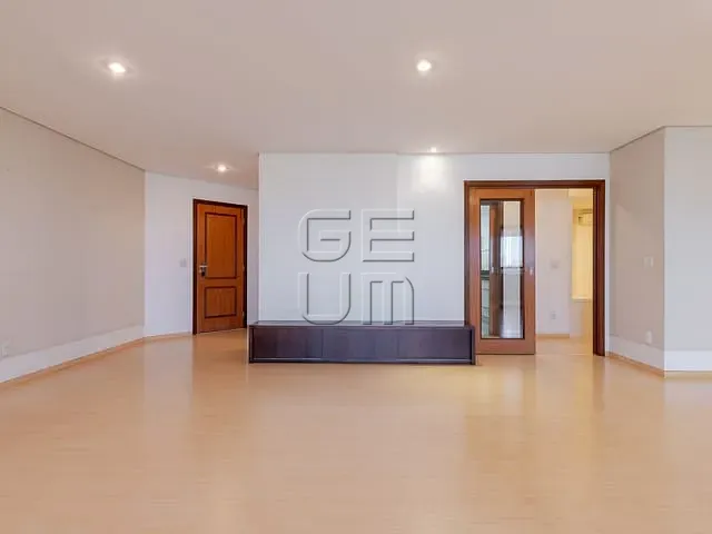 Apartamento com 319m² 3 quartos e 5 banheiros, à venda ou para alugar, no bairro Jardim do Lago em Londrina