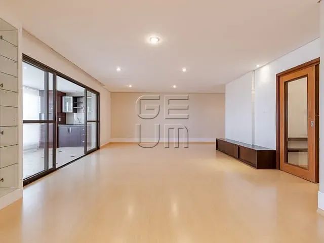 Apartamento com 319m² 3 quartos e 5 banheiros, à venda ou para alugar, no bairro Jardim do Lago em Londrina