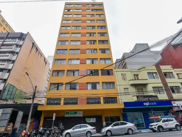 Apartamento 2 quartos e 1 banheiro, para alugar, no bairro Centro em Curitiba