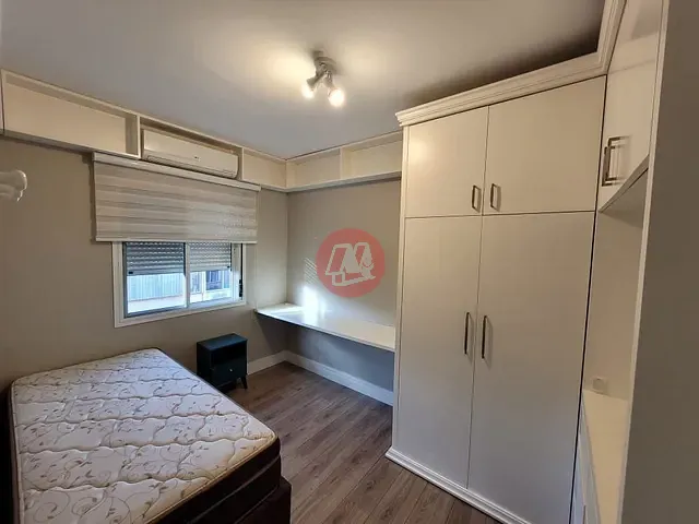 Apartamento 3 quartos e 2 banheiros, à venda ou para alugar, no bairro Petrópolis em Porto Alegre