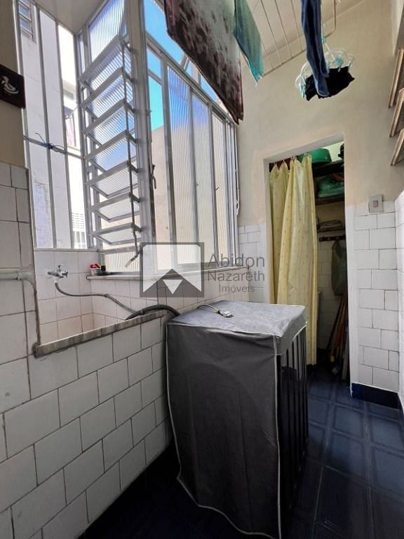 Apartamento à venda com 2 quartos, 70m² - Foto 14