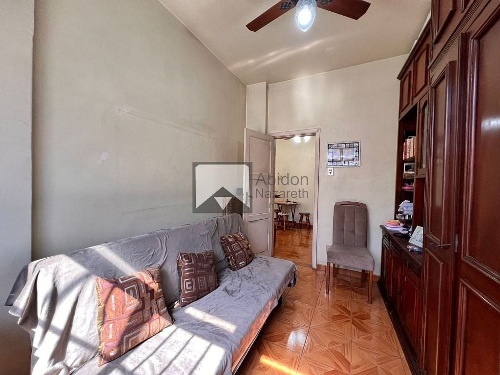 Apartamento à venda com 2 quartos, 70m² - Foto 20