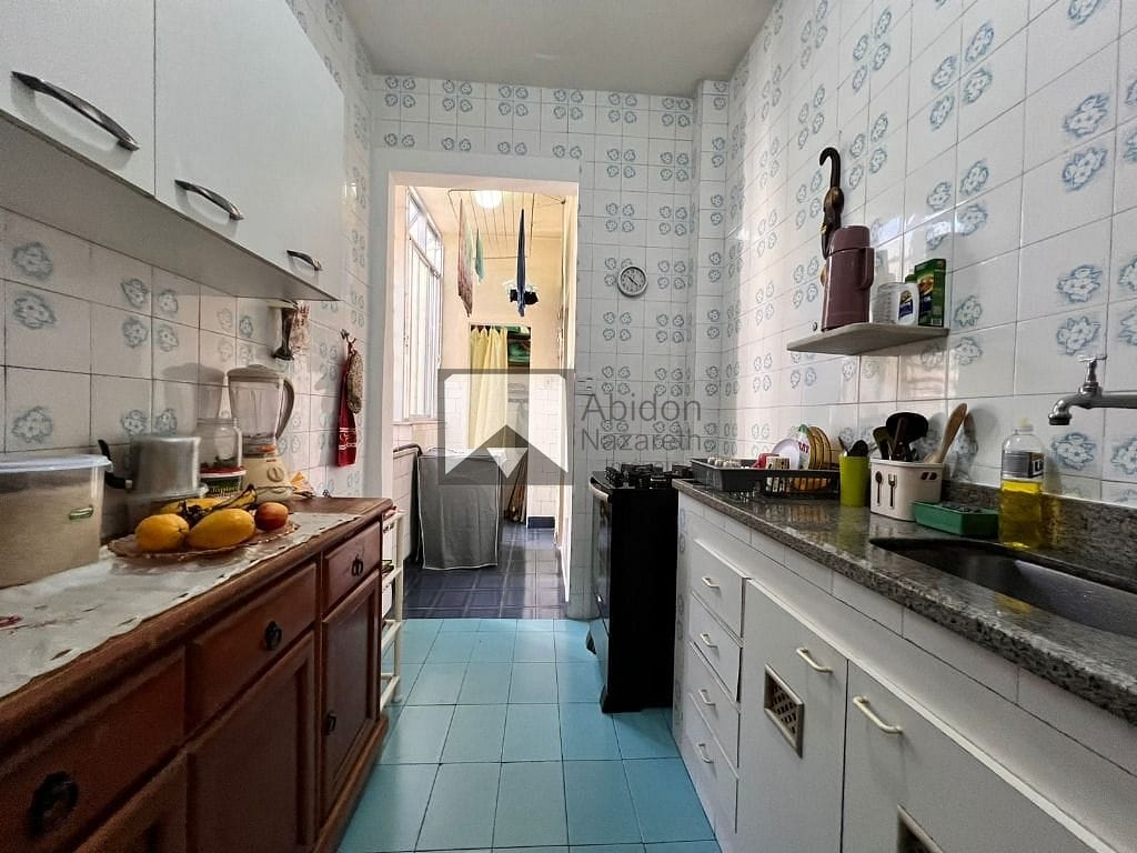 Apartamento à venda com 2 quartos, 70m² - Foto 18