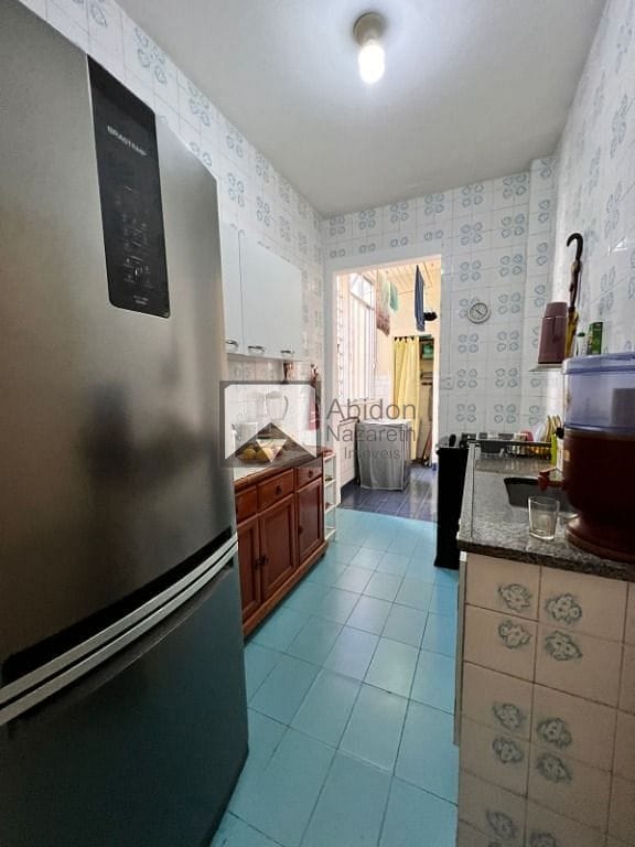 Apartamento à venda com 2 quartos, 70m² - Foto 19