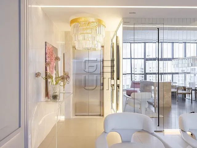 Apartamento com 285m² 3 quartos e 5 banheiros, à venda, no bairro Gleba Fazenda Palhano em Londrina