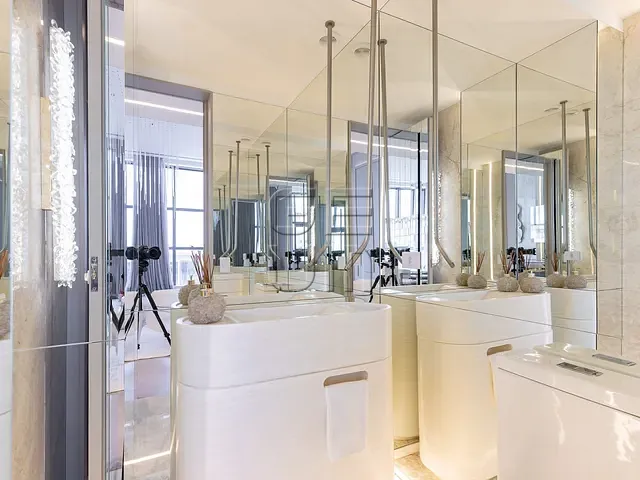 Apartamento com 285m² 3 quartos e 5 banheiros, à venda, no bairro Gleba Fazenda Palhano em Londrina