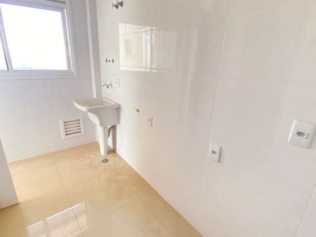 Apartamento com 162m² 3 quartos e 2 banheiros, à venda, no bairro Gleba Palhano em Londrina