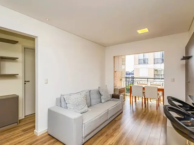 Apartamento 1 quarto e 2 banheiros, para alugar, no bairro Batel em Curitiba