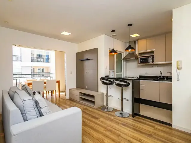 Apartamento 1 quarto e 2 banheiros, para alugar, no bairro Batel em Curitiba