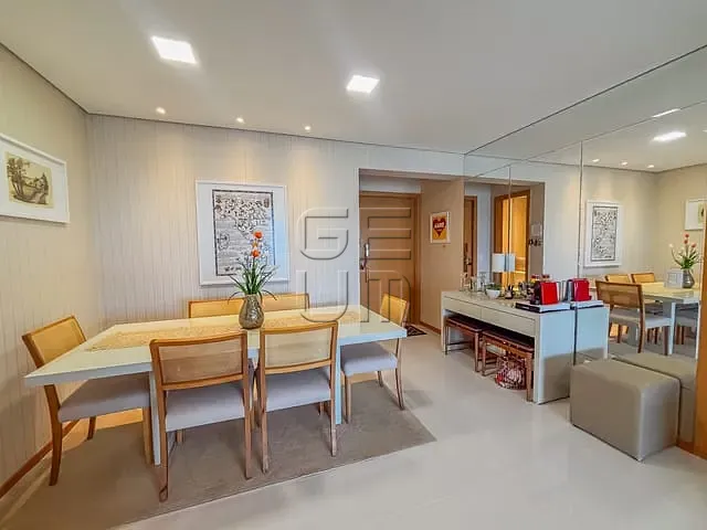 Apartamento com 190m² 3 quartos e 2 banheiros, à venda, no bairro Centro em Londrina