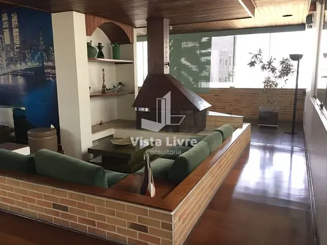 Apartamento com 700m² 4 quartos e 5 banheiros, à venda, no bairro Higienópolis em São Paulo