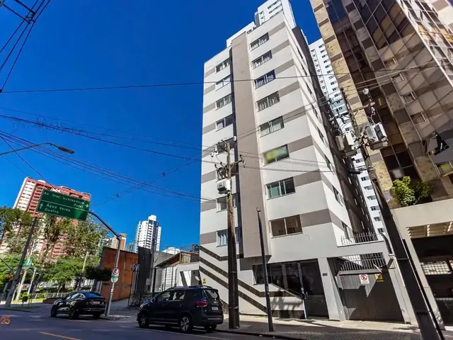 Apartamento 1 quarto e 1 banheiro, para alugar, no bairro Centro em Curitiba
