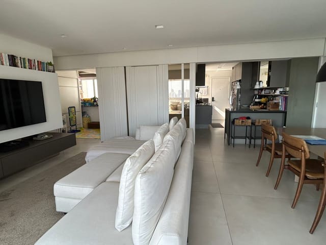 Apartamento 4 quartos e 3 banheiros, à venda, no bairro Vila Olímpia em São Paulo