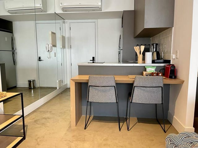 Apartamento 1 quarto e 1 banheiro, à venda, no bairro Itaim Bibi em São Paulo