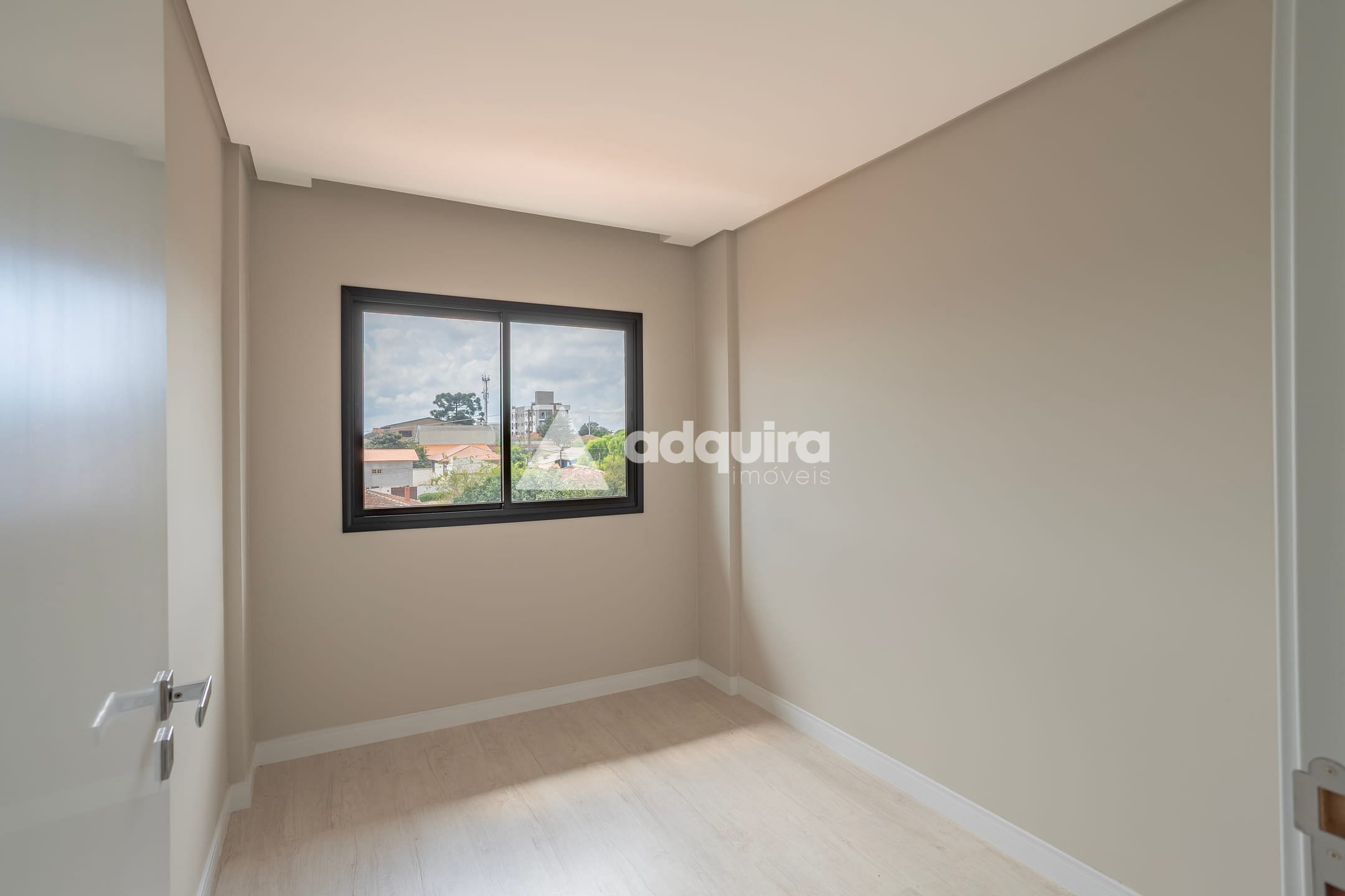 Apartamento à venda com 3 quartos, 111m² - Foto 6