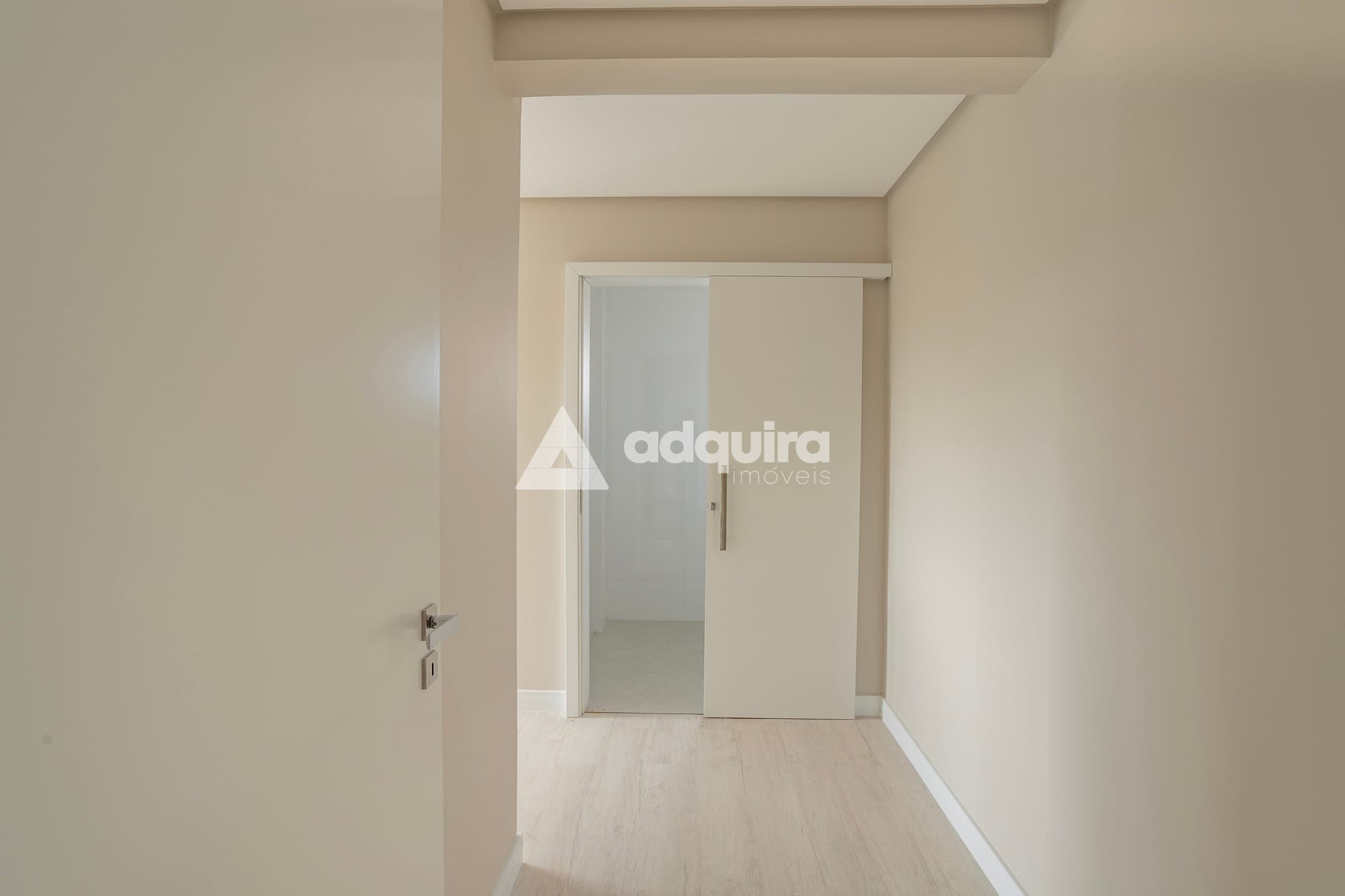 Apartamento à venda com 3 quartos, 111m² - Foto 9