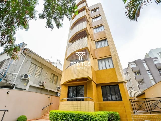 Apartamento 3 quartos e 2 banheiros, à venda, no bairro Água Verde em Curitiba