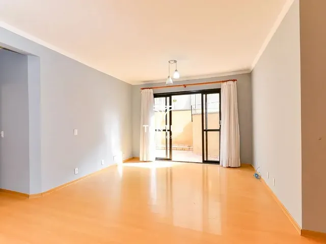 Apartamento 3 quartos e 2 banheiros, à venda, no bairro Água Verde em Curitiba