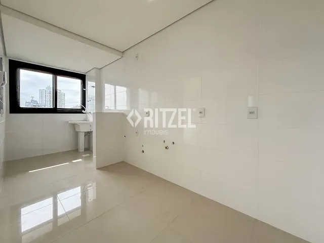 Apartamento 2 quartos e 2 banheiros, à venda, no bairro Pátria Nova em Novo Hamburgo