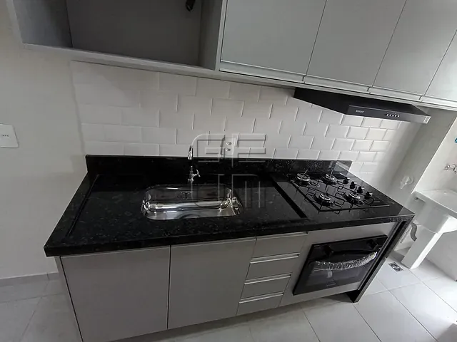 Apartamento 3 quartos e 2 banheiros, para alugar, no bairro Centro em Londrina