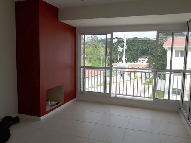 Apartamento 3 quartos e 1 banheiro, para alugar, no bairro Centro em Petrópolis